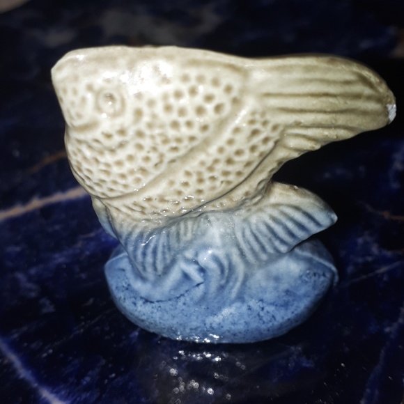 SALE!! Red rose tea Wade England collectable angel  fish. 3 - Picture 2 of 7